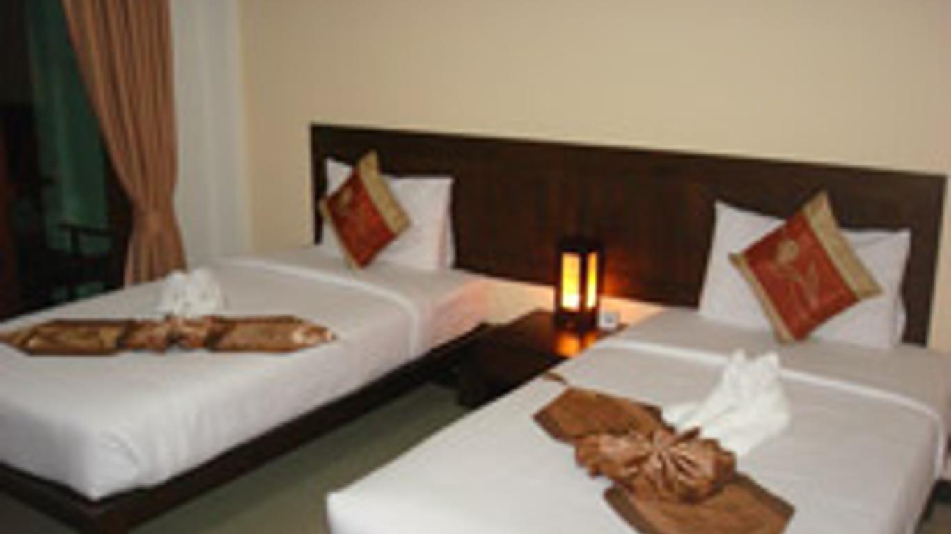 Ampha Place Hotel