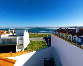 Peniche Surf Lodge - Peniche - Balkon