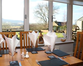 Three Wheat Heads - Morpeth - Restaurant
