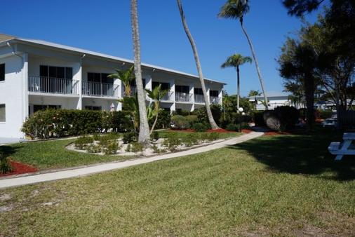 Caribe Beach Resort - Sanibel - Building