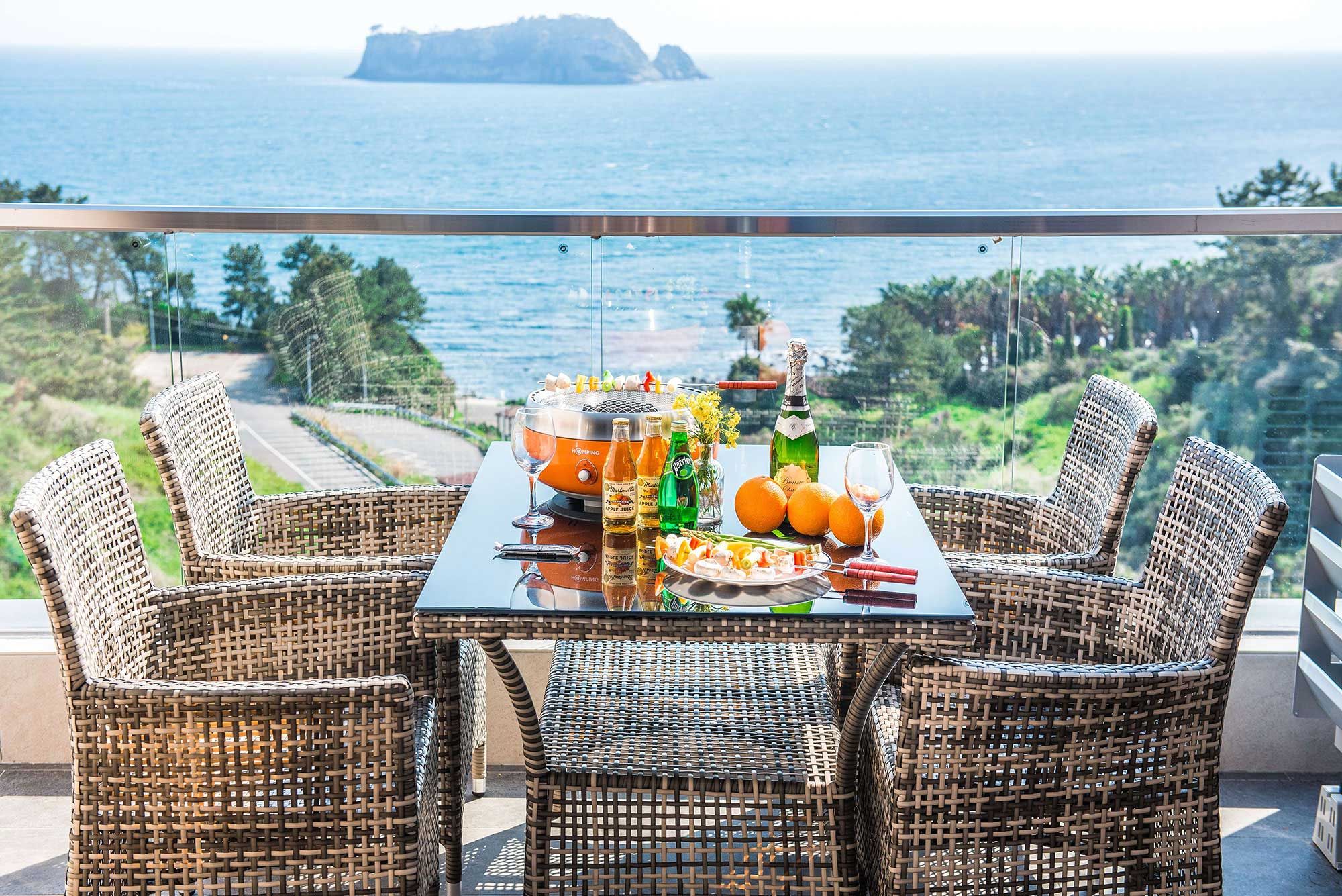 فيسبي جيجو بالم فيليدج