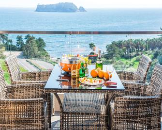 Visby Jeju Palm Village - Seogwipo - Balcony