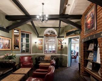 Hare And Hounds Newbury - Newbury - Lounge