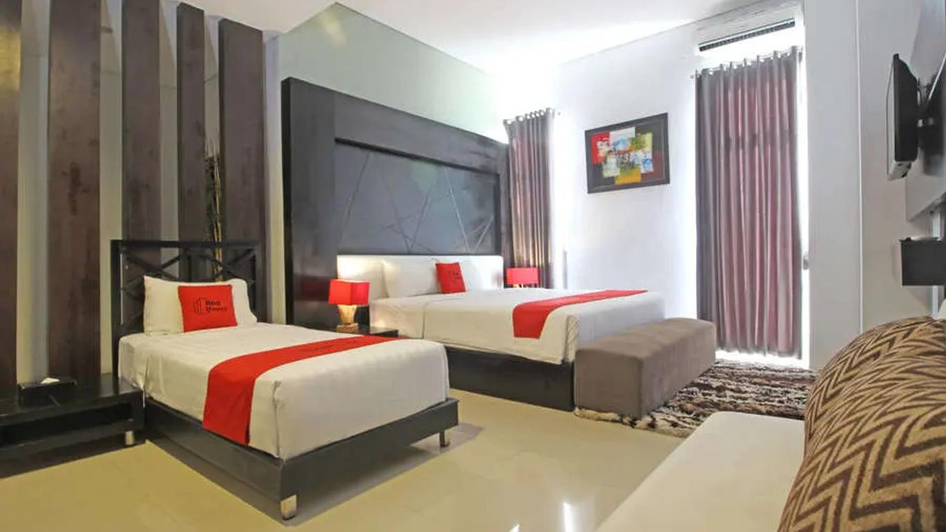 RedDoorz Premium near Sleman City Hall