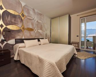 Hotel Villa Smeralda - מלצ'זינה - חדר שינה