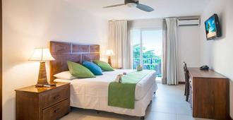 パラダイス ビーチ ホテル - ロアタン島 - 寝室