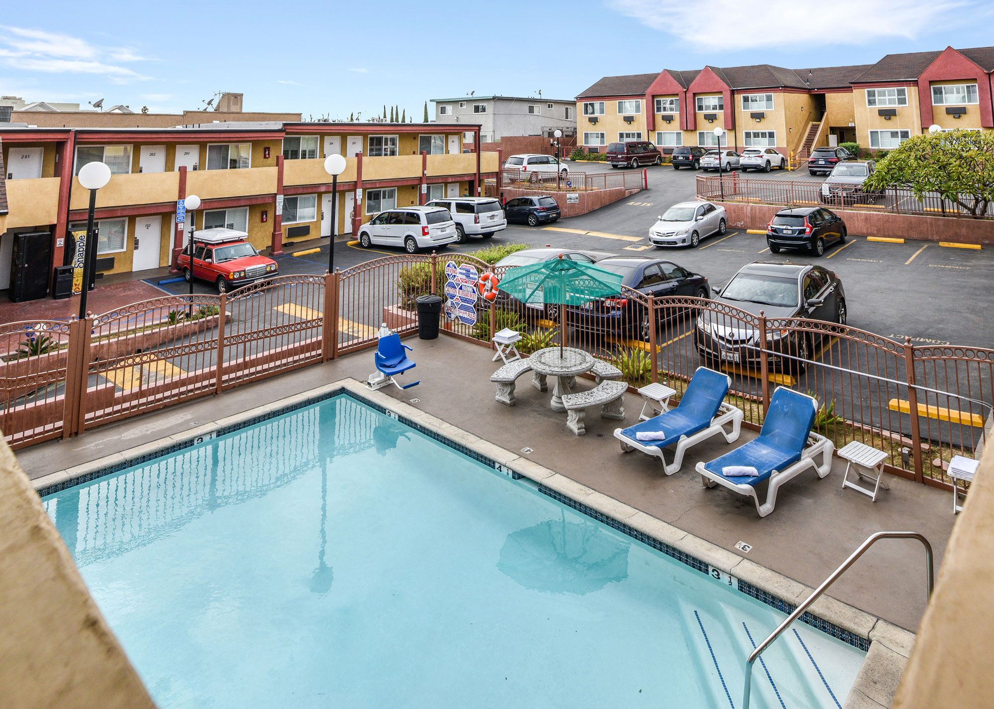 Hollywood Inn Express South 94 1 4 4 Los Angeles Hotel Deals Reviews Kayak