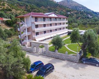 호텔 리비에라 체파로 알바니아 - Borsh - 건물