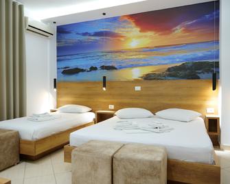 Ksamil Central Park Hotel - Ksamil - Camera da letto