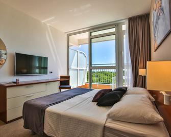 Arena Hotel Holiday - Medulin - Slaapkamer