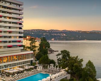 Hotel Ambasador - Opatija - Edificio