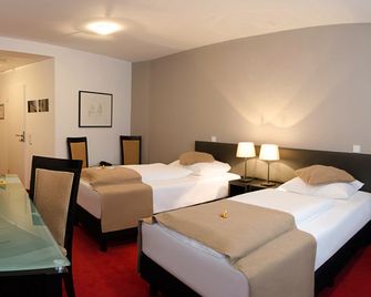 Homaris Corner Hotel Frankfurt Am Main - פרנקפורט אם מיין - חדר שינה