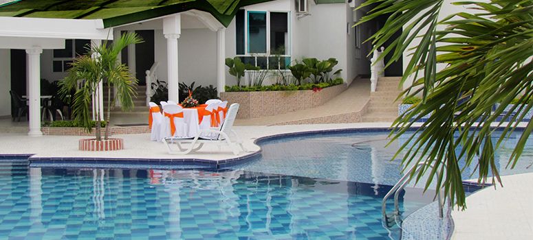 Hotel Iraqúa - Acacías - Piscina