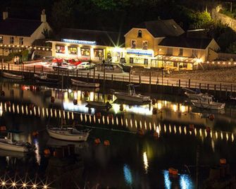 Harbour Moon Inn - Looe - Outdoors view