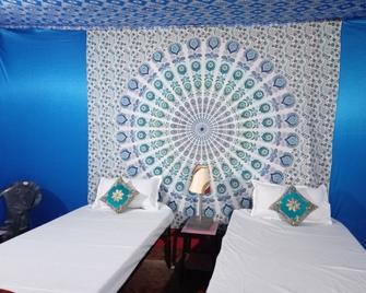 Prayag Divine Kumbh Camp - Hostel - Prayagraj - Bedroom
