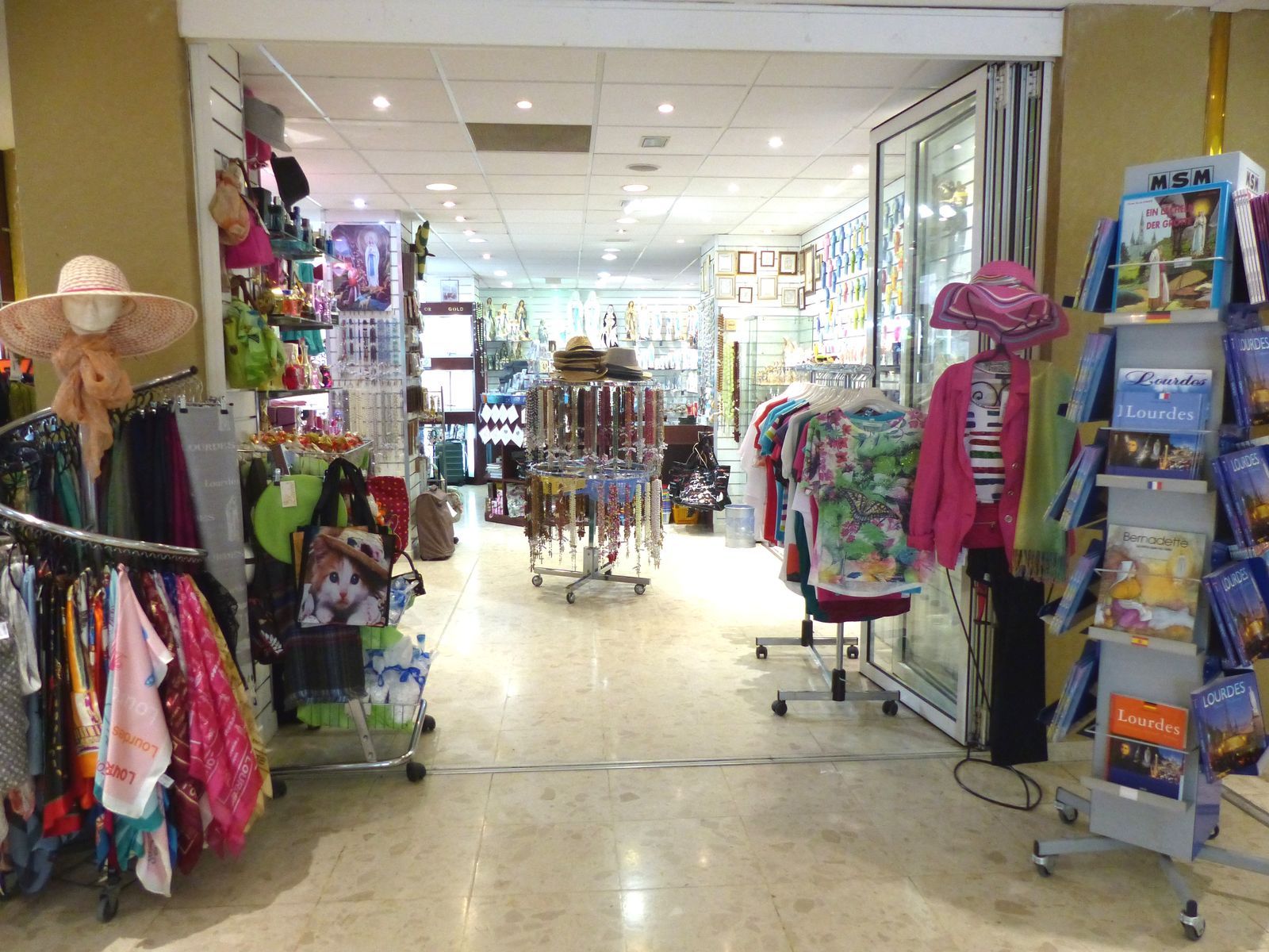 Hotel La Solitude - Lourdes - Loja