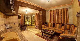Amani Hotel Suites & Spa - Marrakech - Living room