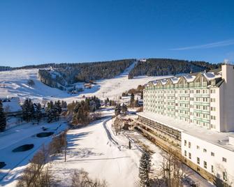 Best Western Ahorn Hotel Oberwiesenthal – Adults Only - Oberwiesenthal - Building