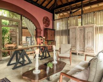 Eraeliya Villas & Gardens - Weligama - Olohuone