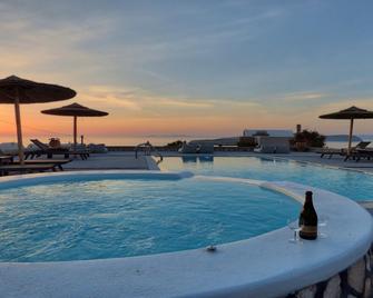 Alisaxni Resort - Akrotiri - Bể bơi