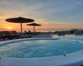 Alisaxni Resort - Akrotiri - Bể bơi