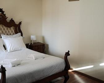 Gojim Casa Rural - Armamar - Camera da letto