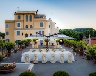 فندق بونتي سيستو - روما - على السطح