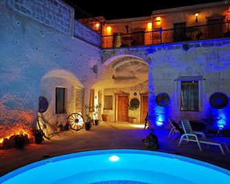 Hermes Cave Hotel - Uchisar - Vista del exterior