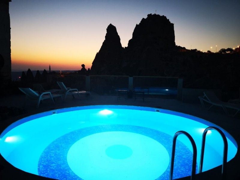 هيرميس كايف هوتل