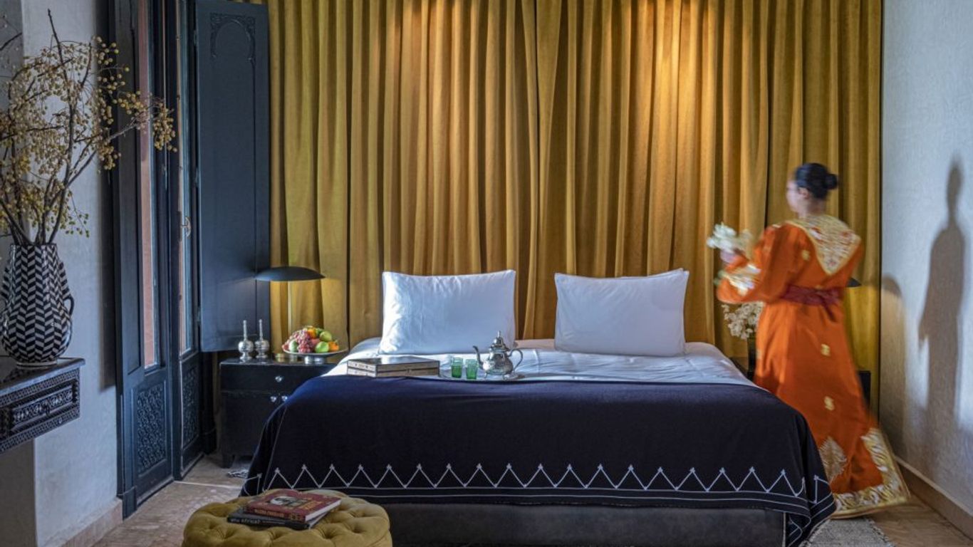 موزاييك باليه عزيزة و سبا