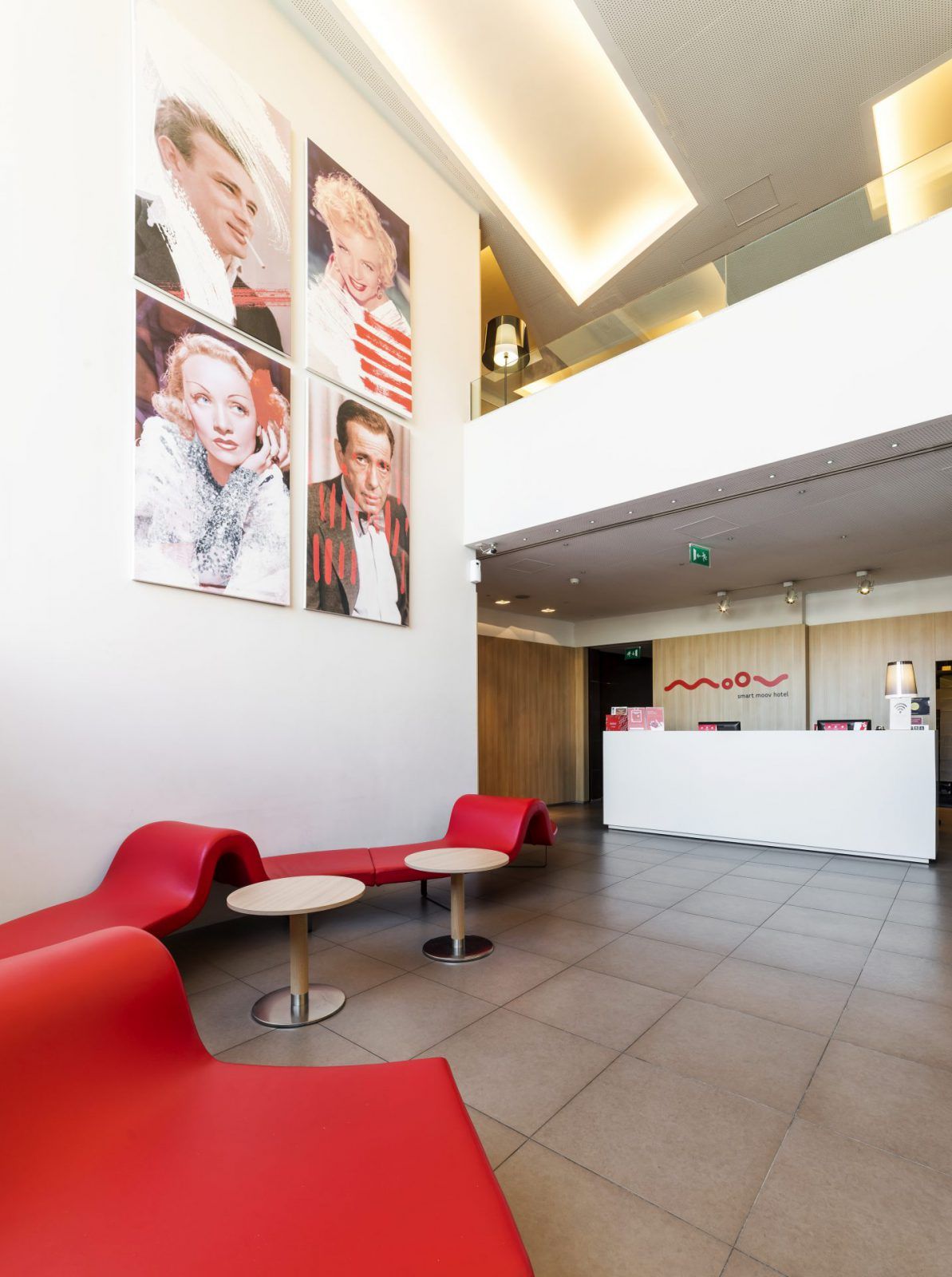 Moov Hotel Porto Centro - Porto - Lobby