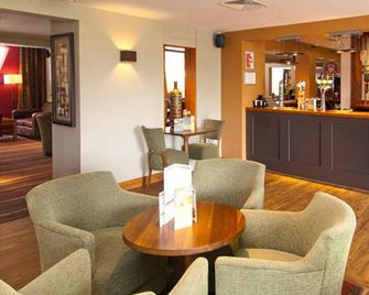 Premier Inn Manchester Bury - Bury - Bar