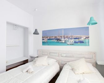 Hostal Ibiza - איביזה - חדר שינה