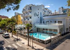 Royal Boutique Hotel - Riccione - Toà nhà