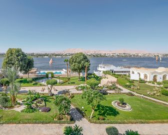 Iberotel Luxor - Luxor - Näkymät ulkona