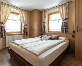 Engadina Bed and Breakfast - Livigno - Schlafzimmer