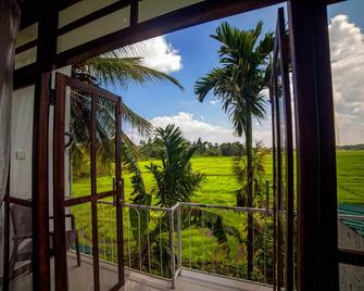 Heaven Upon Rice Fields - Anuradhapura - Balcony