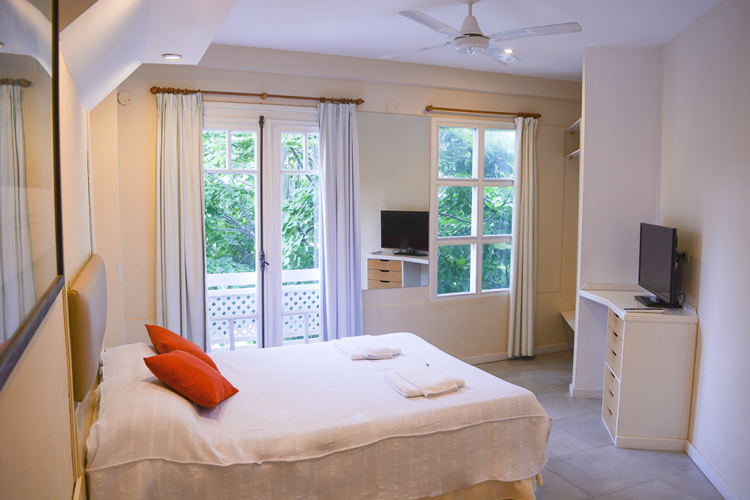 Hotel Arcoiris En 26 6 4 Villa Gesell Hoteles Kayak El confort y calidez que vos y tu familia se merecen. hotel arcoiris en 26 6 4 villa