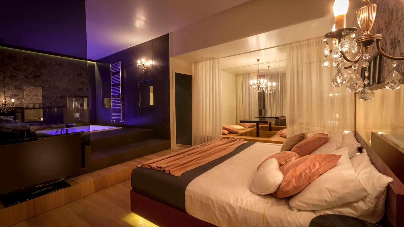 ميالبا هوتل سويت آند بول