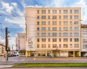 Greif - Karlsruhe - Building