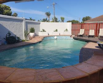 Nahoon Bed & Breakfast - East London - Pool