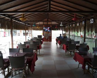 Amphi Apartments - מרמריס - חדר אוכל