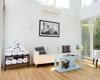 The Madison Fire Island Pines - Sayville - Sala de estar