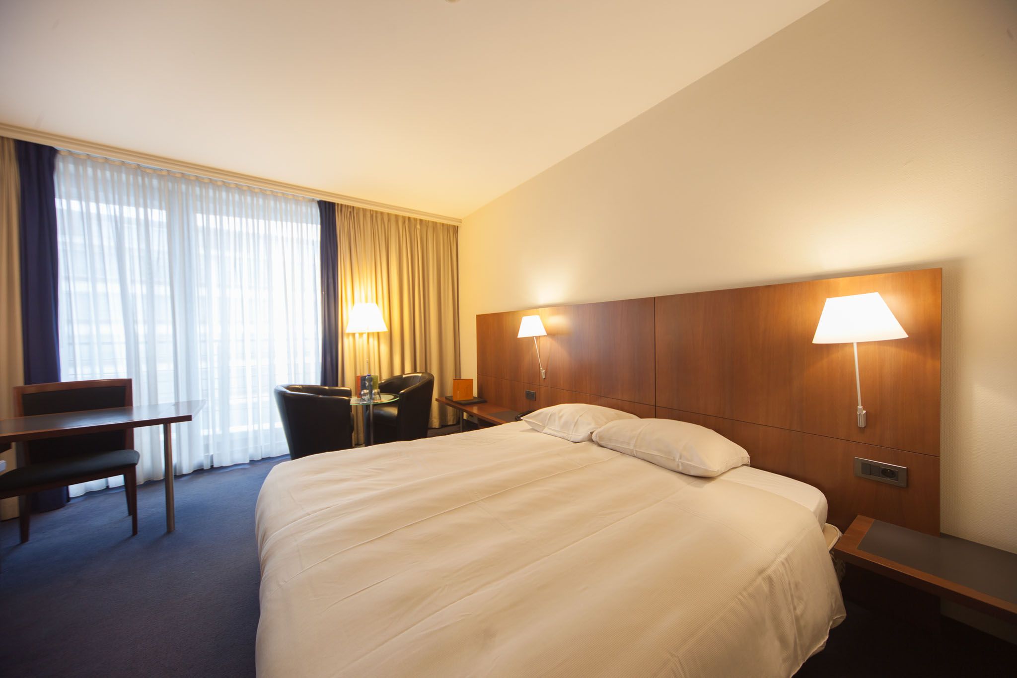 NH Brussels Eu Berlaymont - Brüksel - Yatak Odası