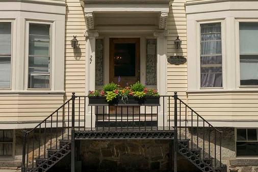 Cleveland House - Newport - Toà nhà