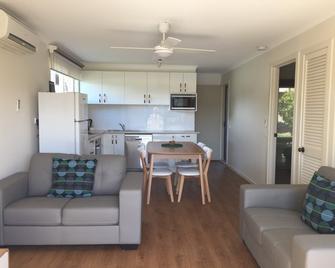 Gowings of Mallacoota - Mallacoota - Sala de estar