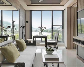 Amari Phuket (Sha Plus+) - Patong - Living room