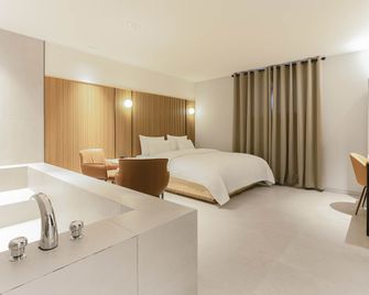 Hotel Inn Cafe Paju Geumchon Branch - Paju - Habitación