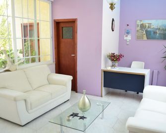 Senia Studios - Aegina - Recepce