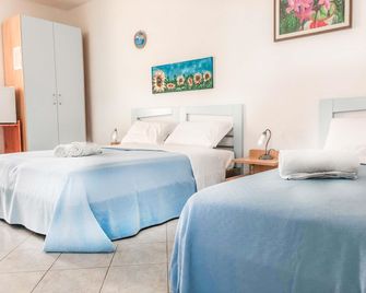 Hotel Lido Vieste - Vieste - Habitación